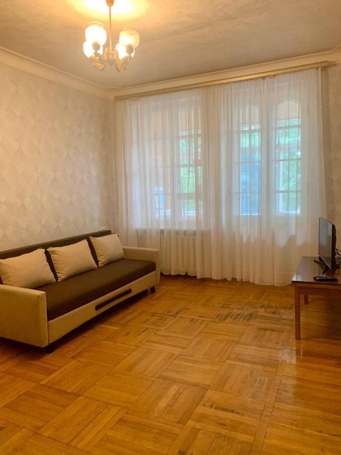 Apartamento Цум Пассаж Яворницького 55 Dnipro Exterior foto